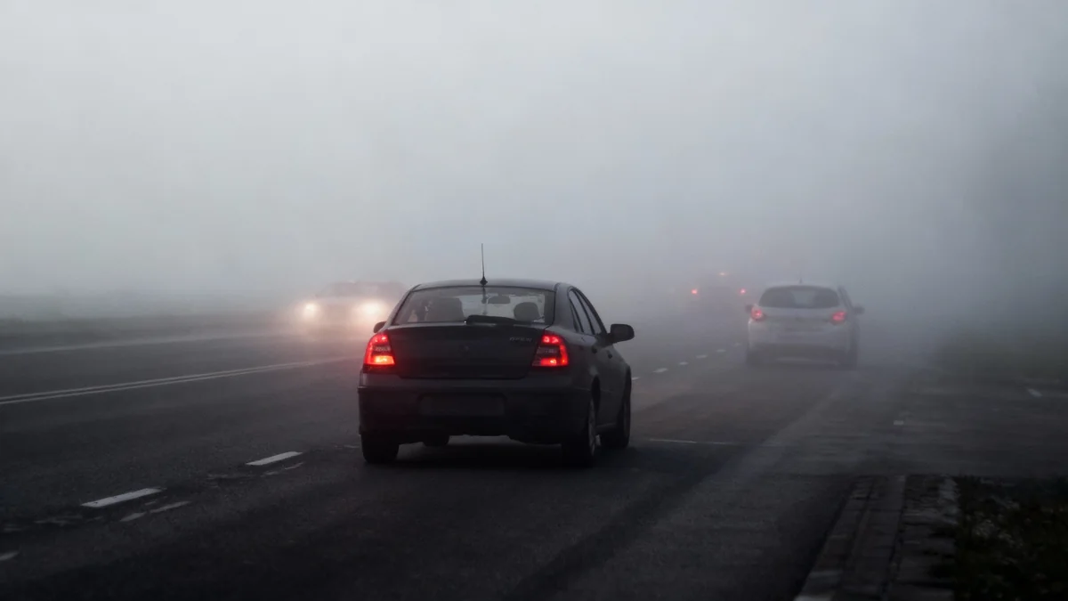 Жовтий рівень небезпеки у Львові: сильний туман 10 листопада
